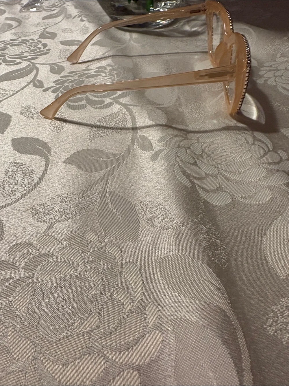 Diamond studded Glasses +1.50 Case & Neck Hanger “anti-blue light” New